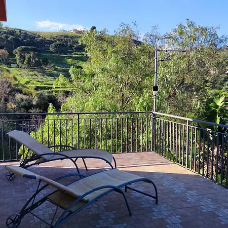 Grazia 2022 Vakantiehuis Cefalù